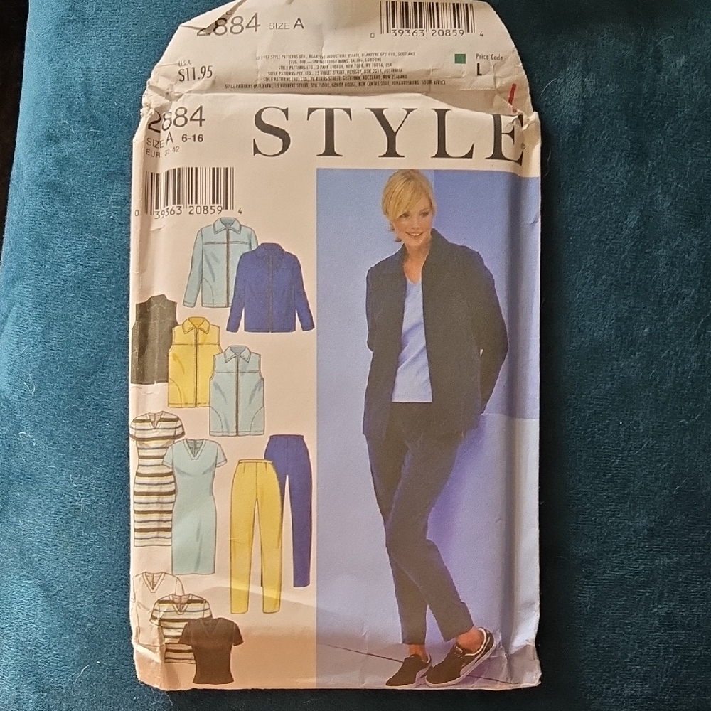 Women's Outfit Sewing Pattern with Jacket and Pants